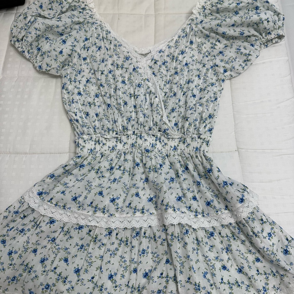 Floral Ruffle Dress with Lace Trim